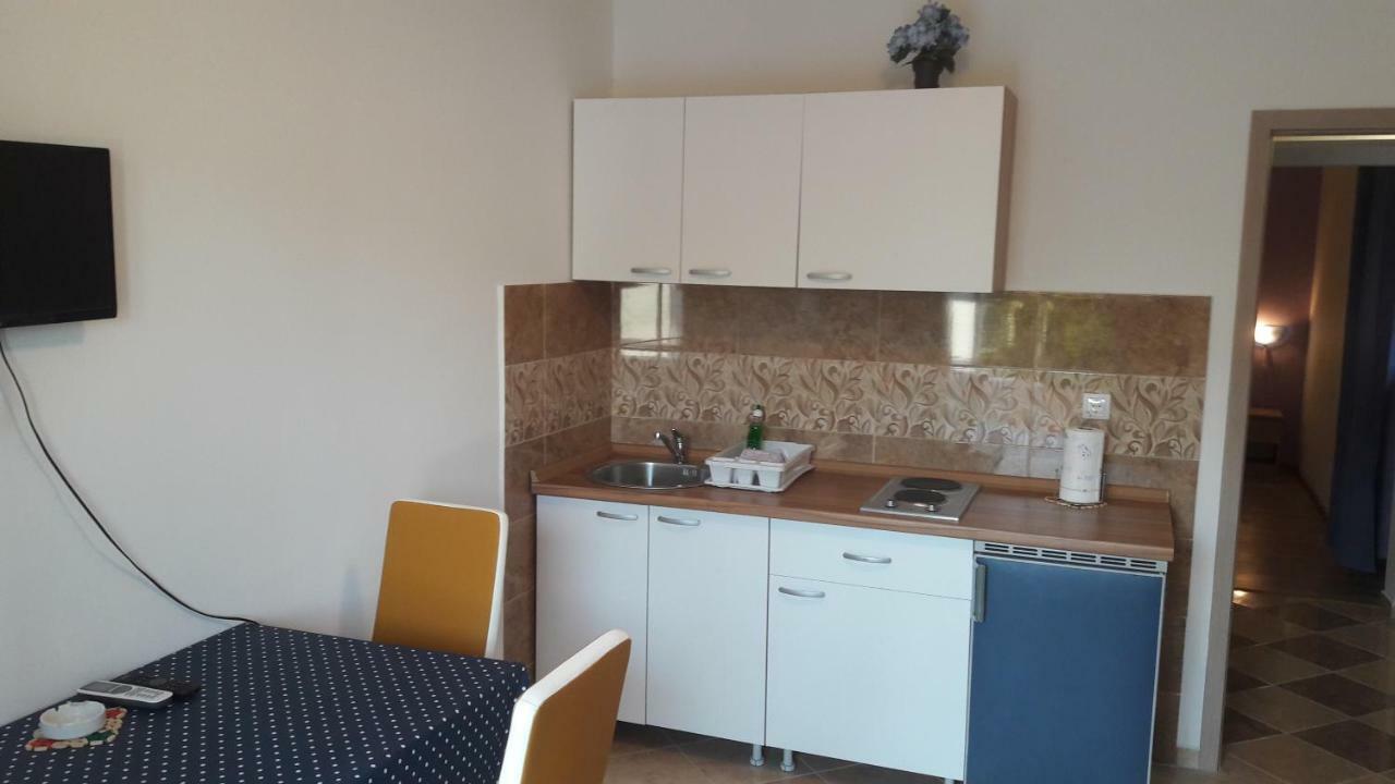 Apartments Antonio 스타리 그라드 외부 사진